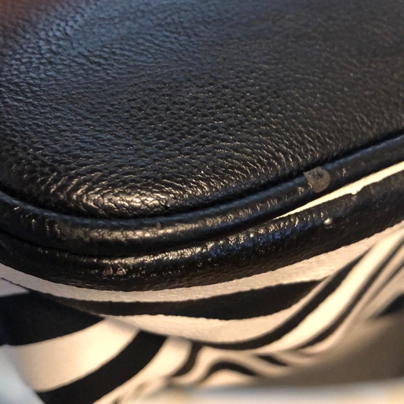 Betsey Johnson satchel faux leather - Picture 11 of 14